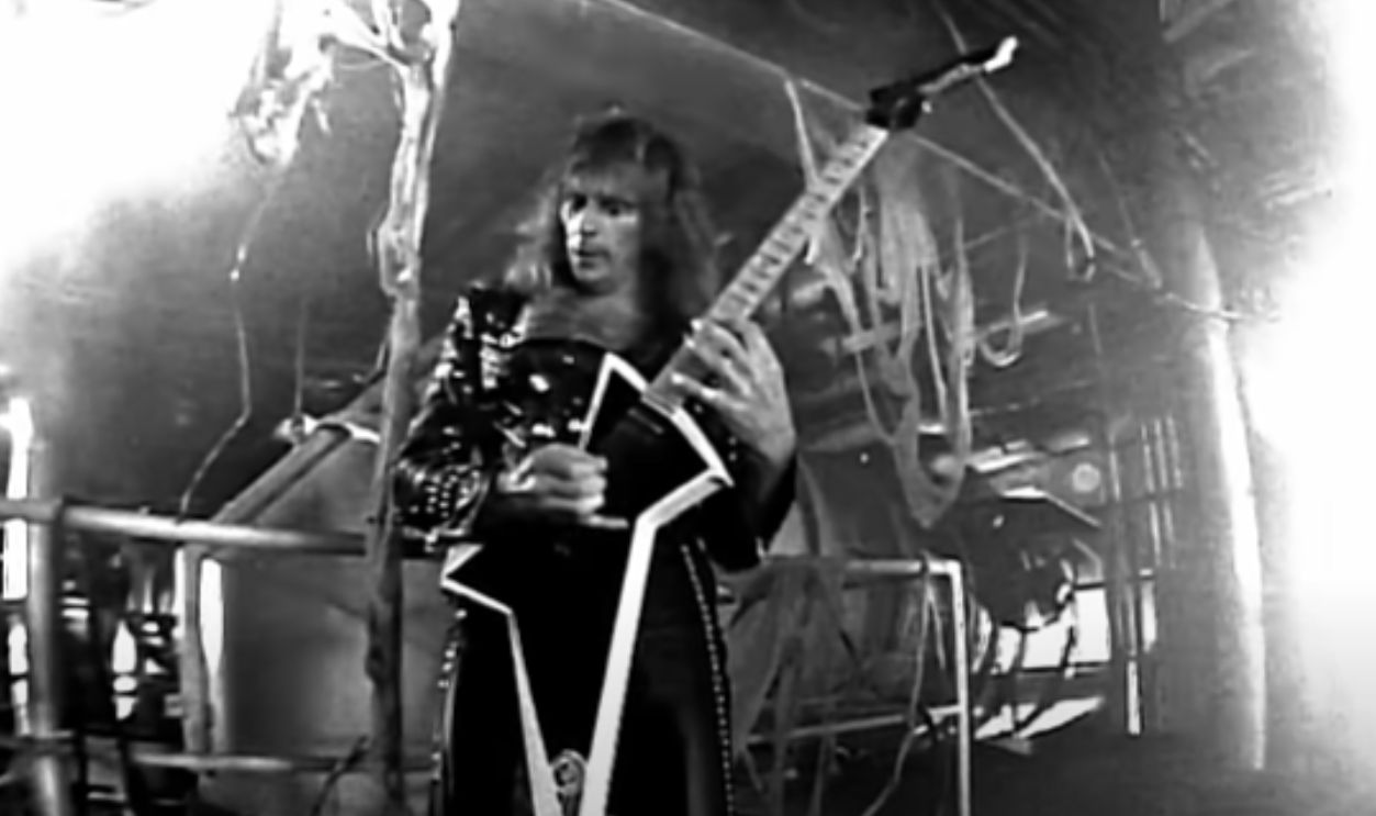 Judas Priest - Painkiller (1990)