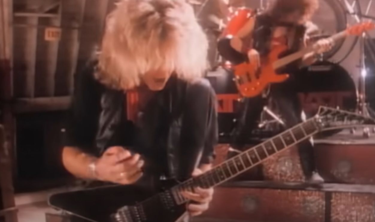 Ratt – Round and Round (1984)