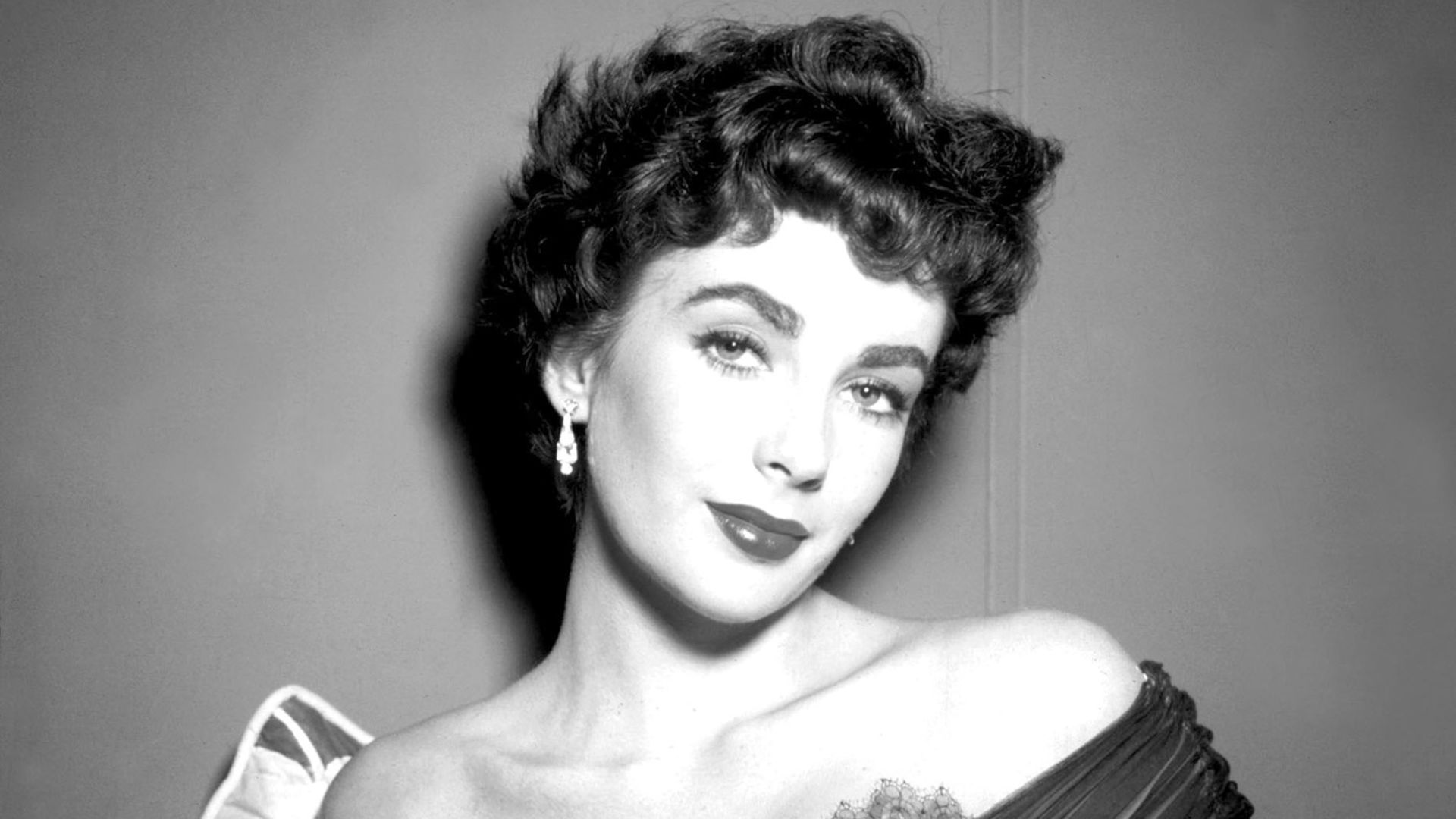 File:Elizabeth Taylor The Girl (1953).jpg