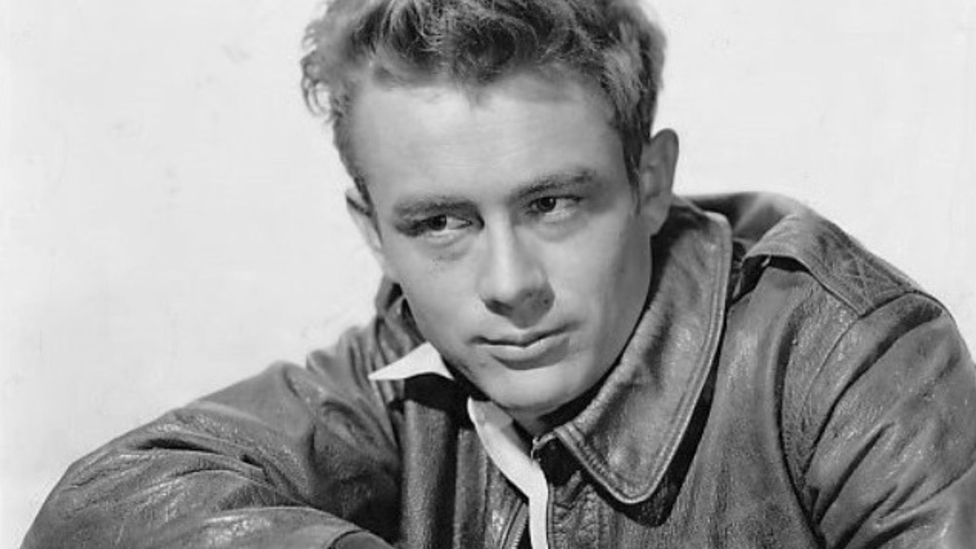 File:James Dean 1955.jpg