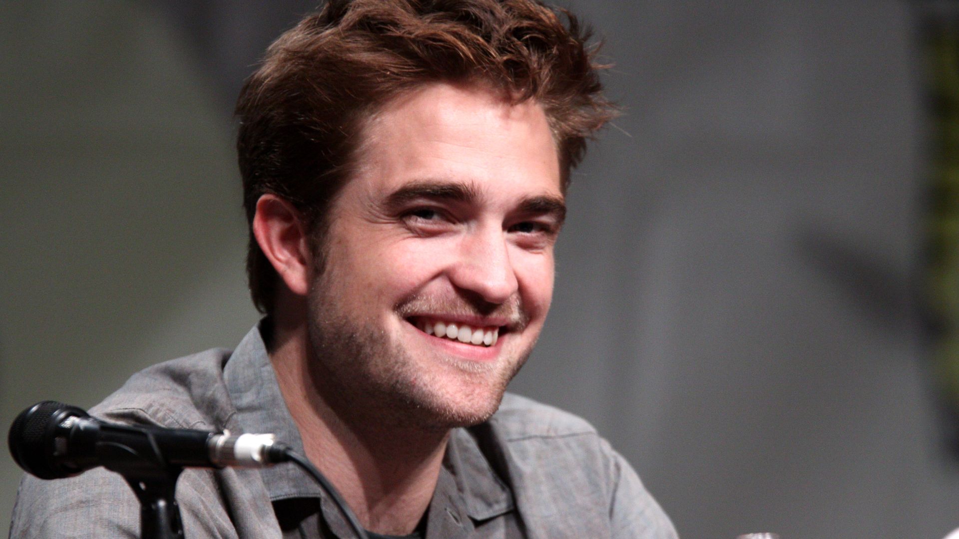 File:Robert Pattinson (7585907946).jpg