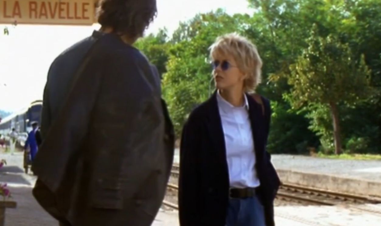 Screenshot from French Kiss (1995)