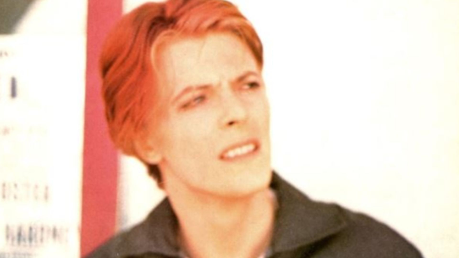 File:David Bowie - Circus 03-02-1976.jpg