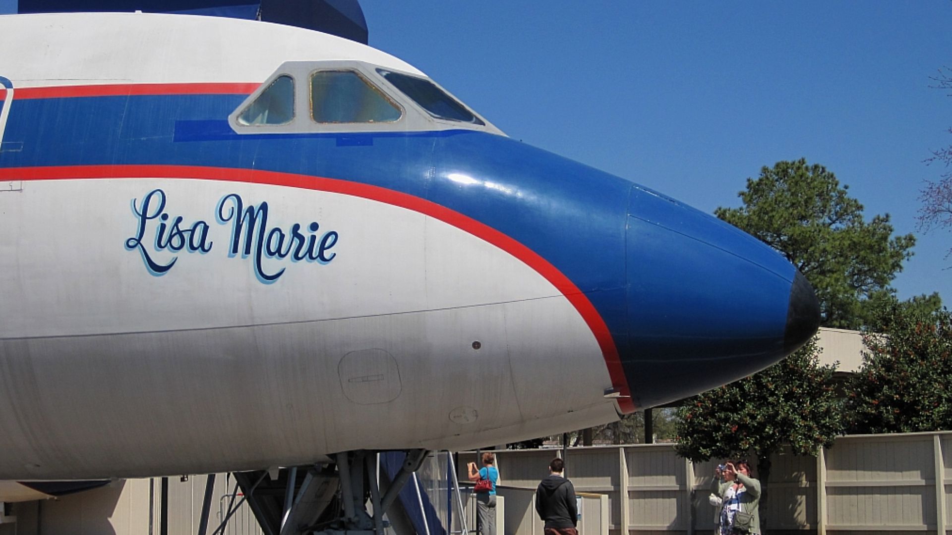 File:Convair 880 Lisa Marie Graceland Memphis TN 2013-04-01 001.jpg