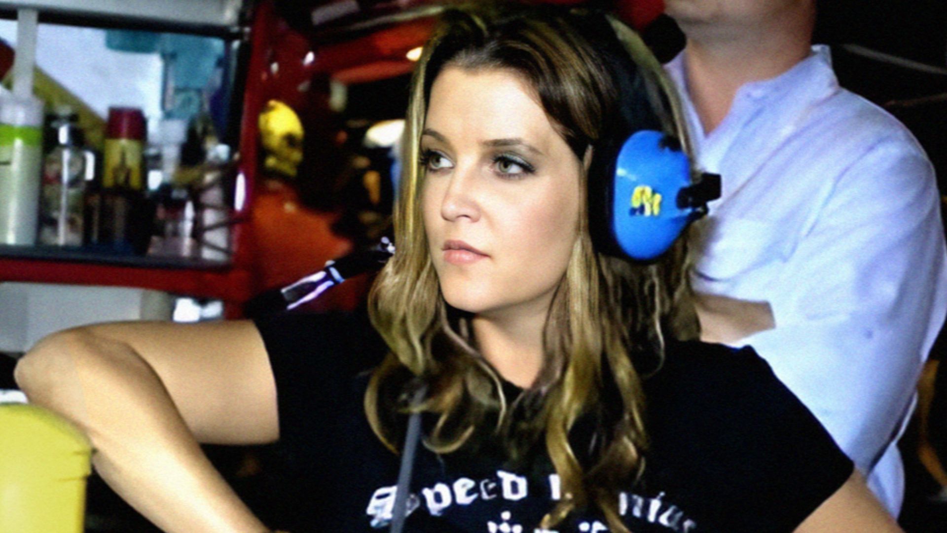 File:Lisa Marie Presley at car race.jpg