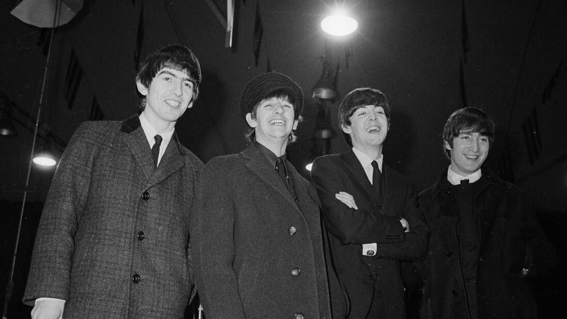 File:The Beatles arriving and press conference (hq).jpg