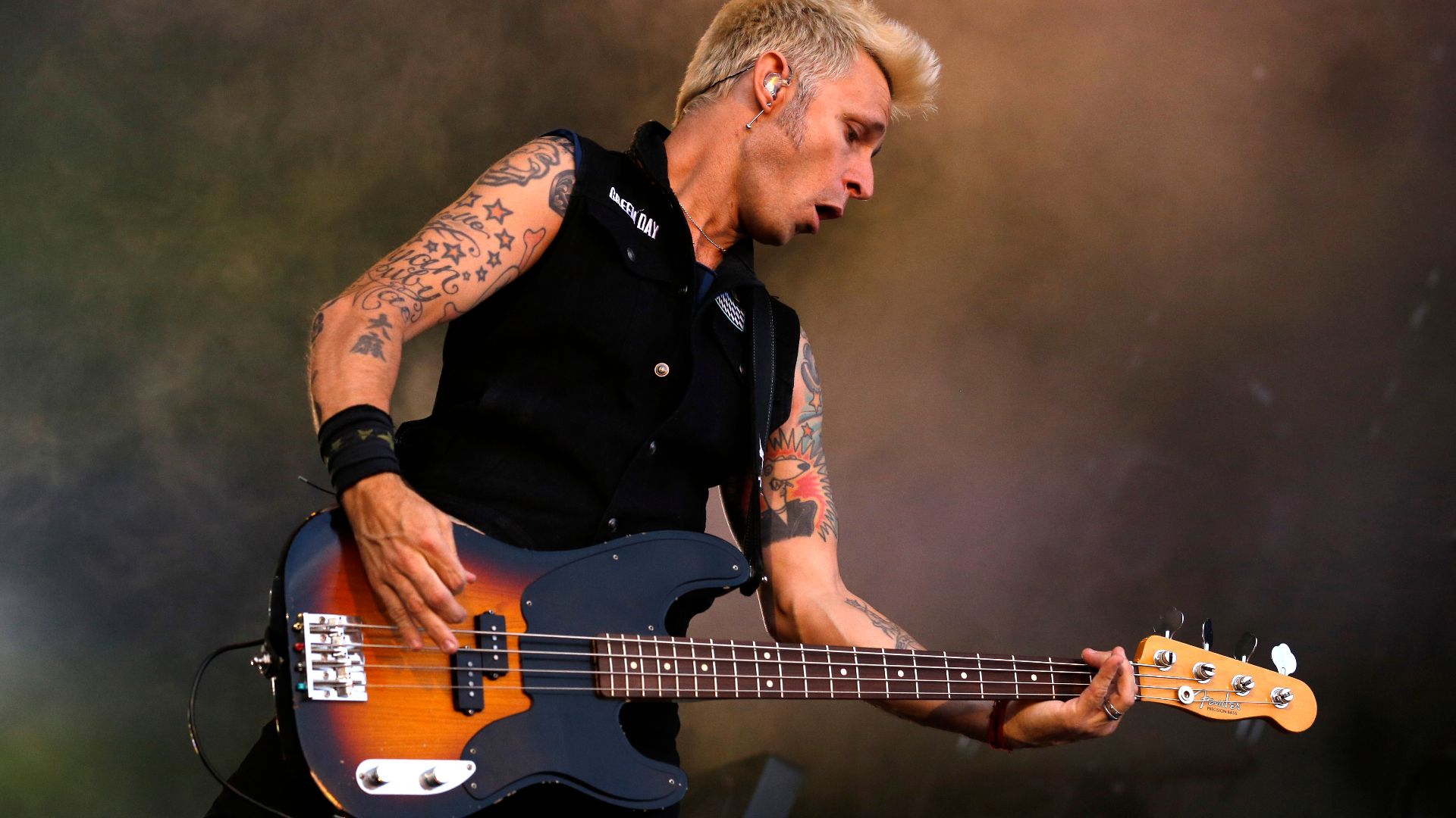 File:RiP2013 GreenDay Mike Dirnt 0002.JPG