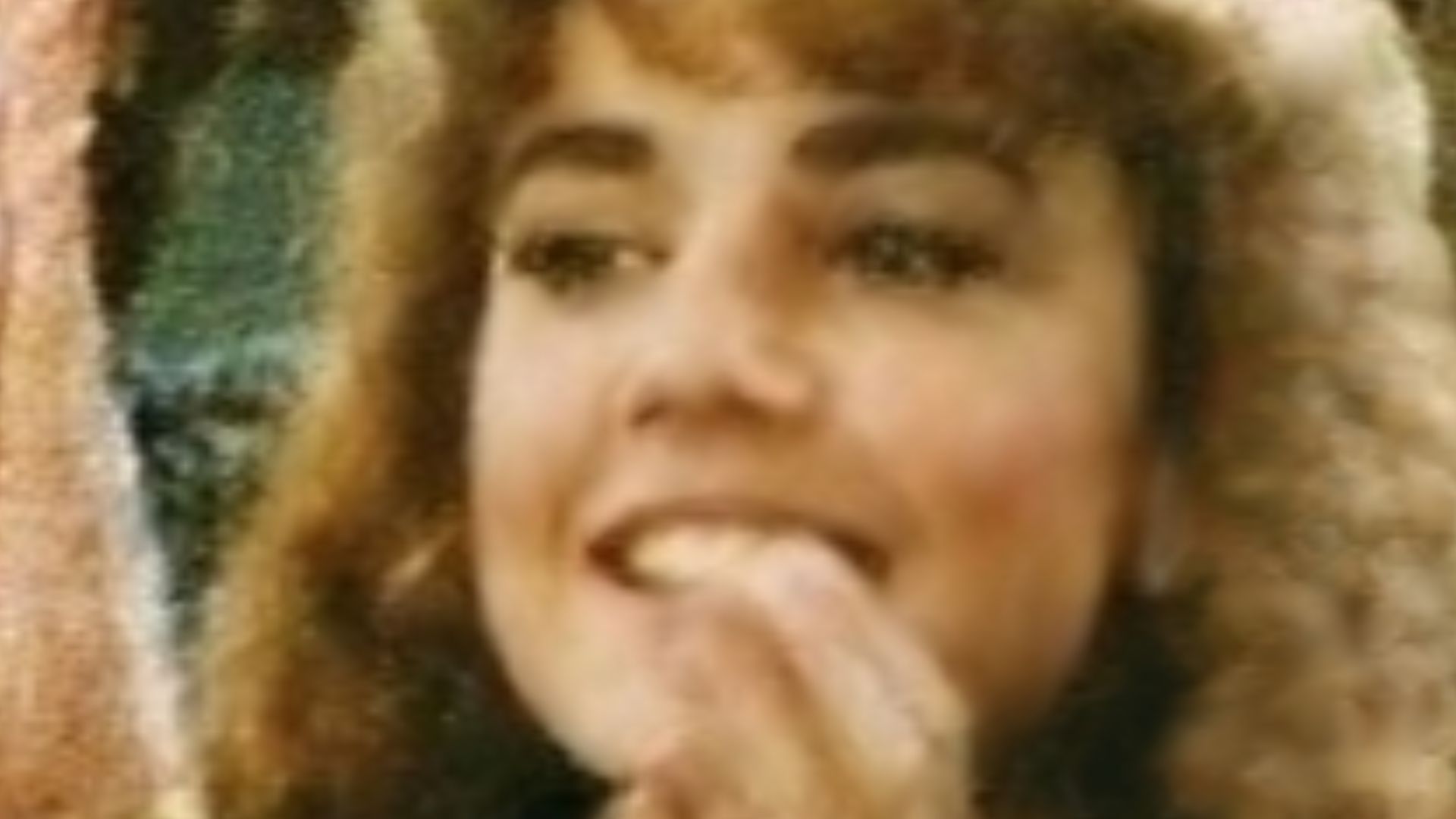 File:Dana Plato on the set of television show Diff'rent Strokes 1983-03-09o11.jpg