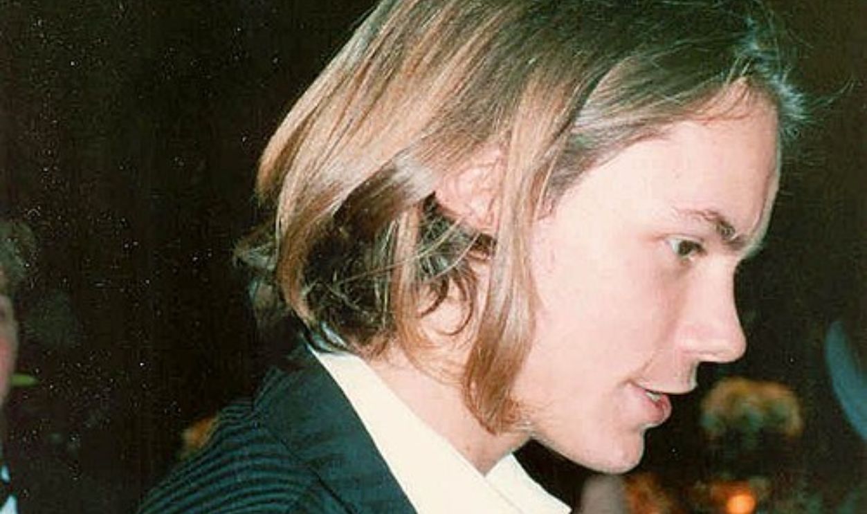 File:River Phoenix.jpg