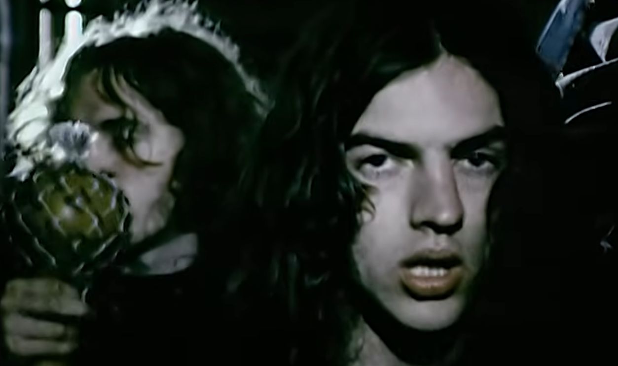 Screenshot from A Storm In Heaven (1993)