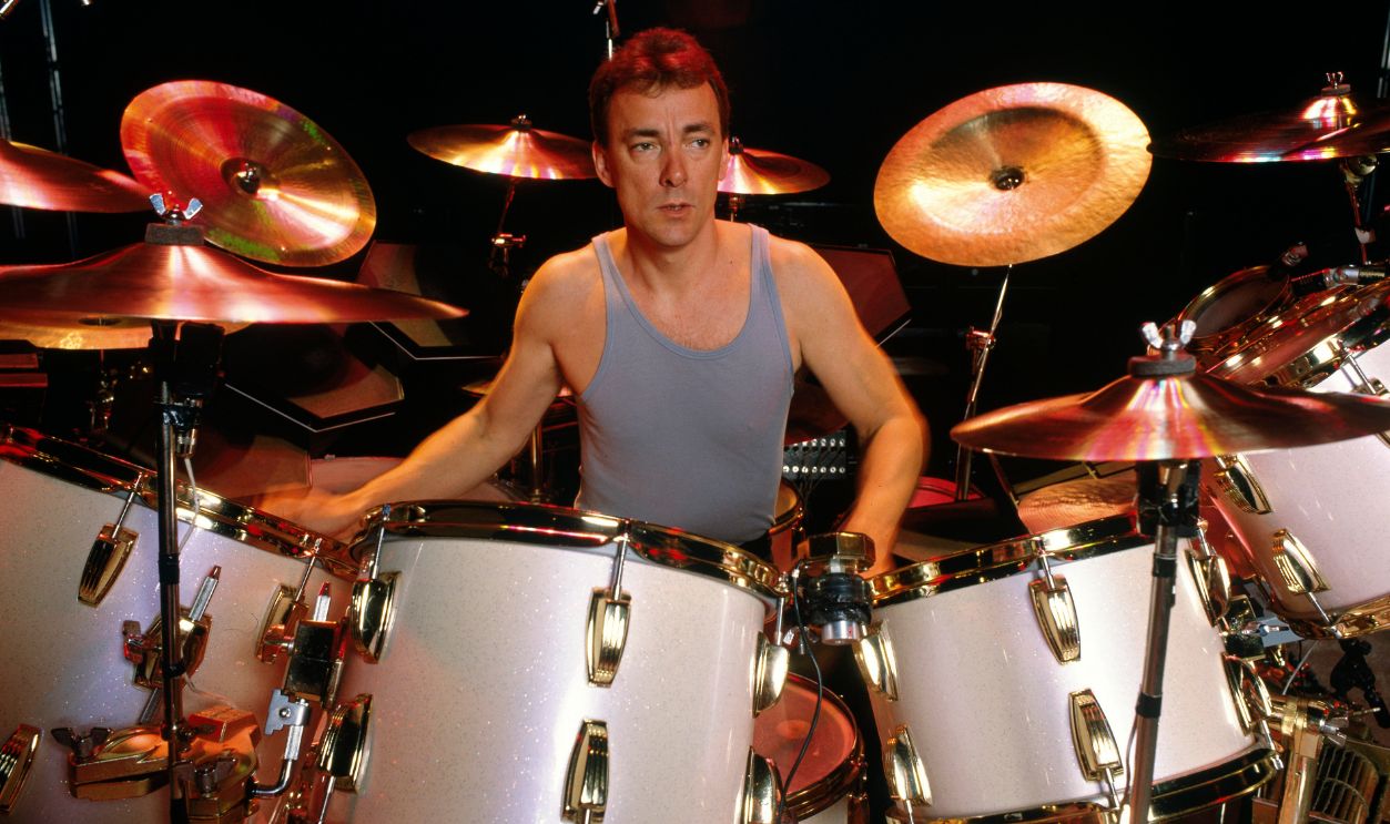 Gettyimages - 85353766, Photo of RUSH and Neil PEART UNSPECIFIED - JANUARY 01: Photo of RUSH and Neil PEART; Drummer Neil Peart performing on stage