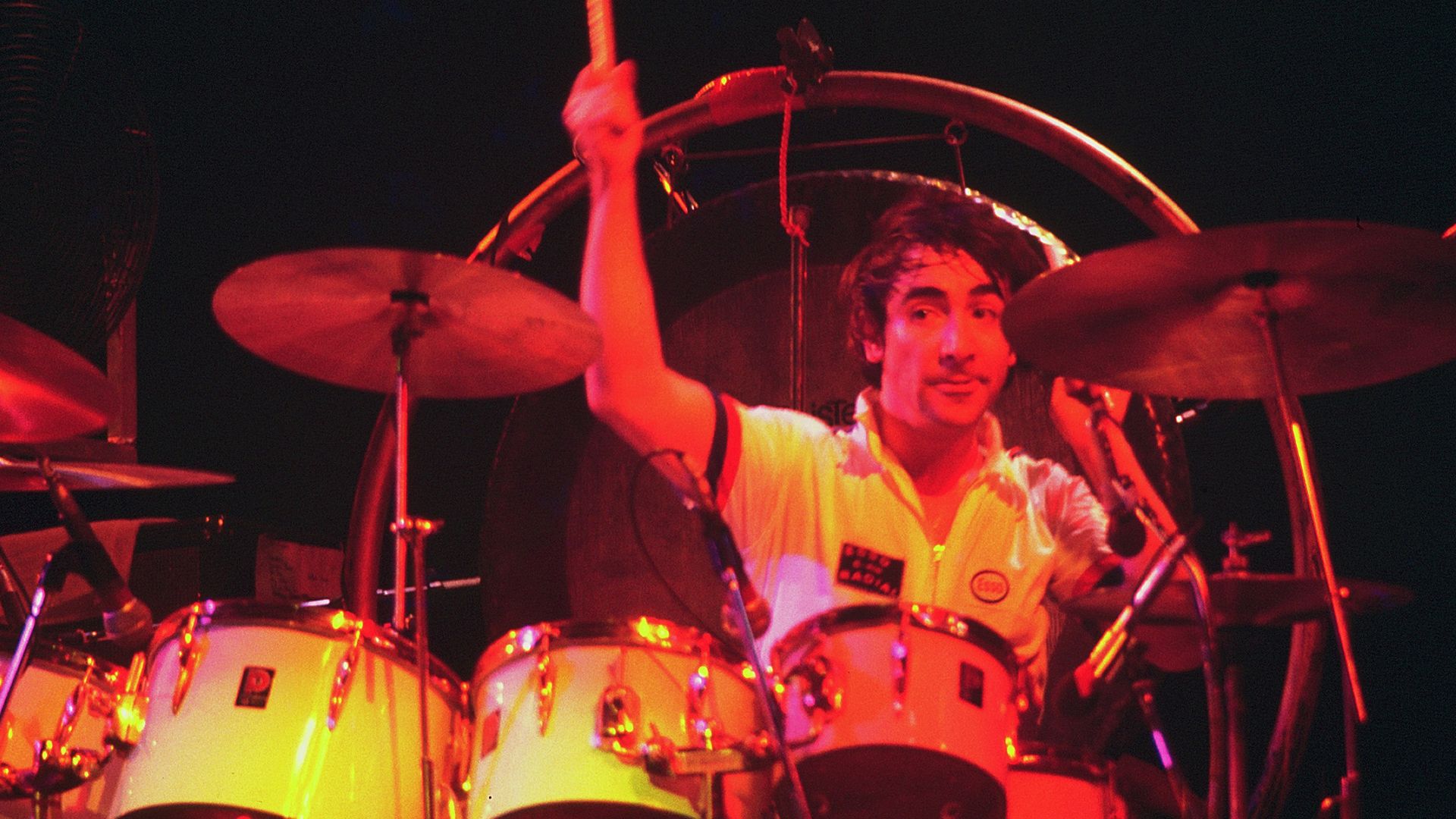 File:Keith Moon 4 - The Who - 1975.jpg