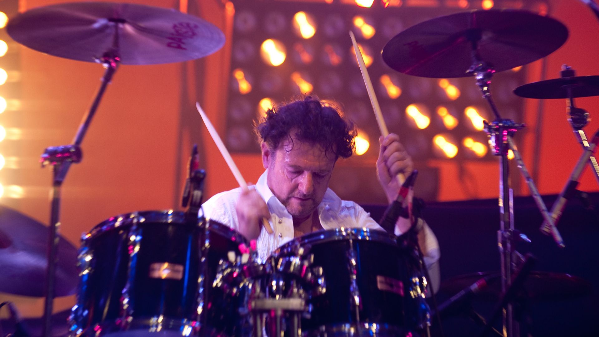 File:John Doyle BBC Electric Proms 09.jpg