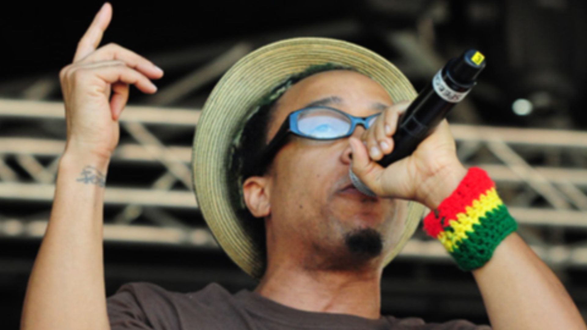 File:Arrested Development @ Supreme Court Gardens (24 1 2009) (3295913335).jpg