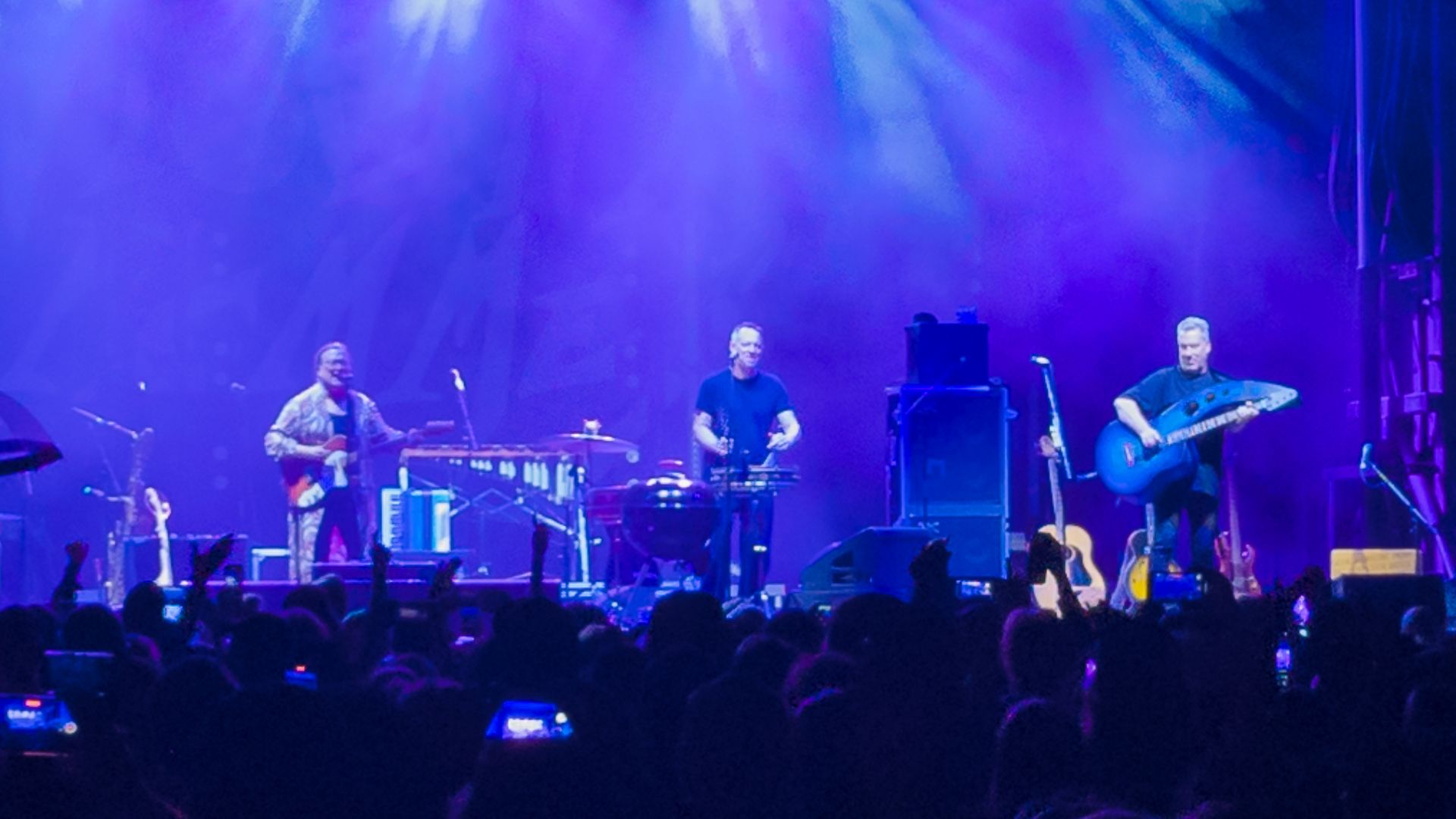File:Violent Femmes performing at Riverfest Elora 2024 05.jpg