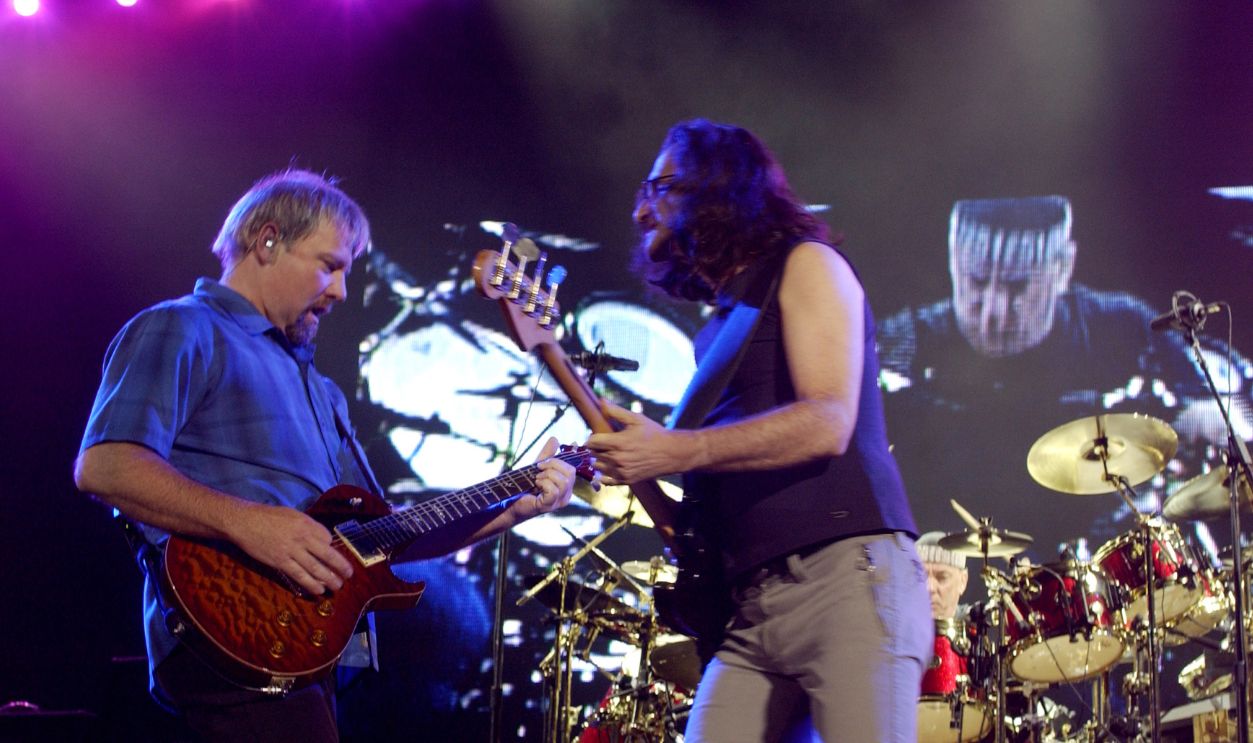 Gettyimages - 75607264, Rush World Tour 2002/2003 Alex Lifeson and Geddy Lee of Rush 