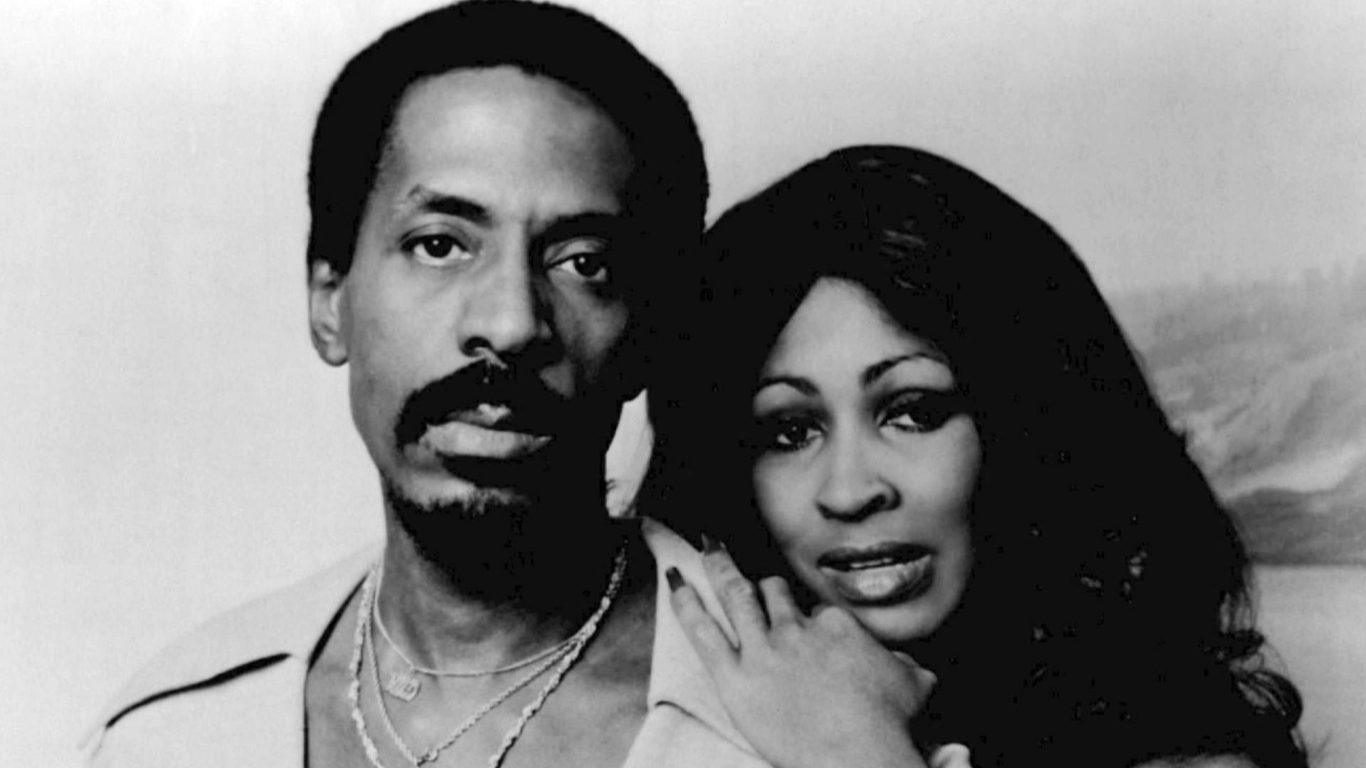 File:Ike & Tina Turner Midnight Special 1974.jpg