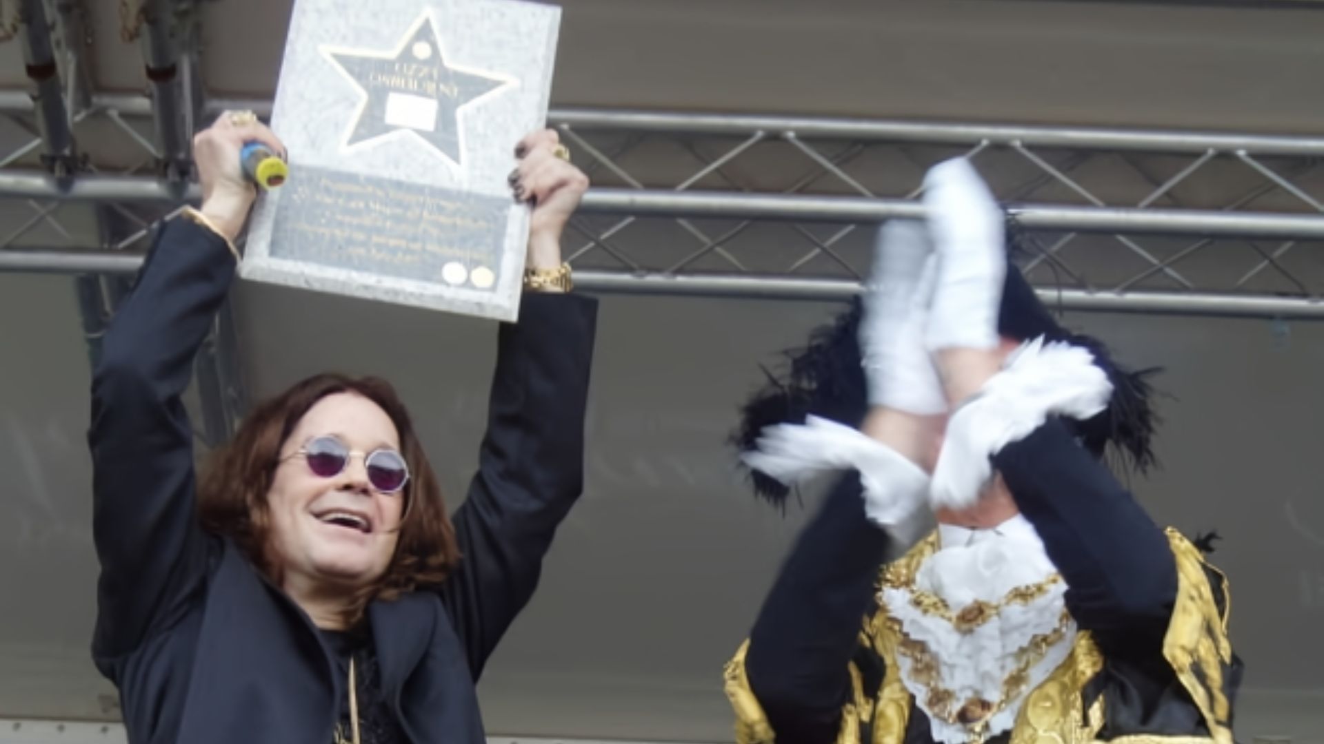 File:Ozzy star.JPG