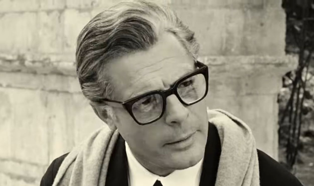 Screenshot from 8½ (1963)