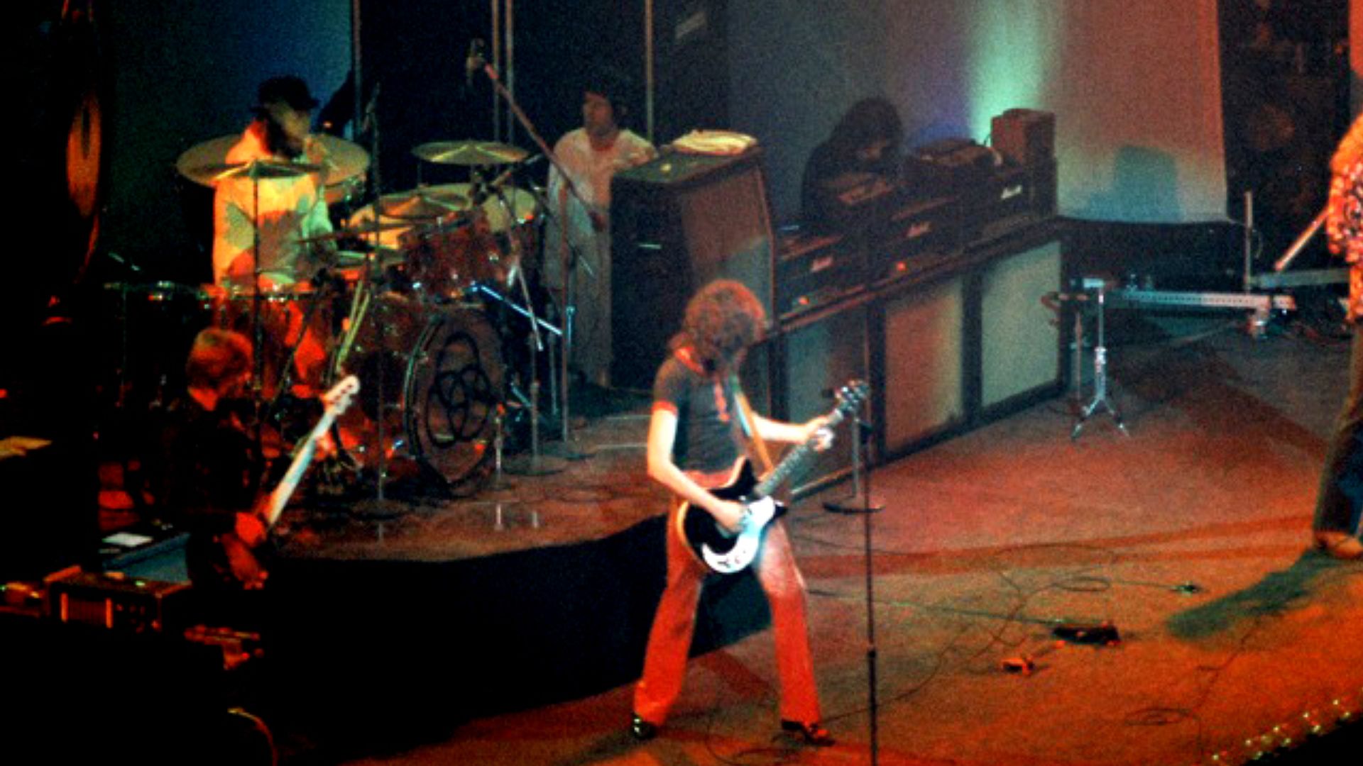 File:LedZeppelinChicago75 2.jpg