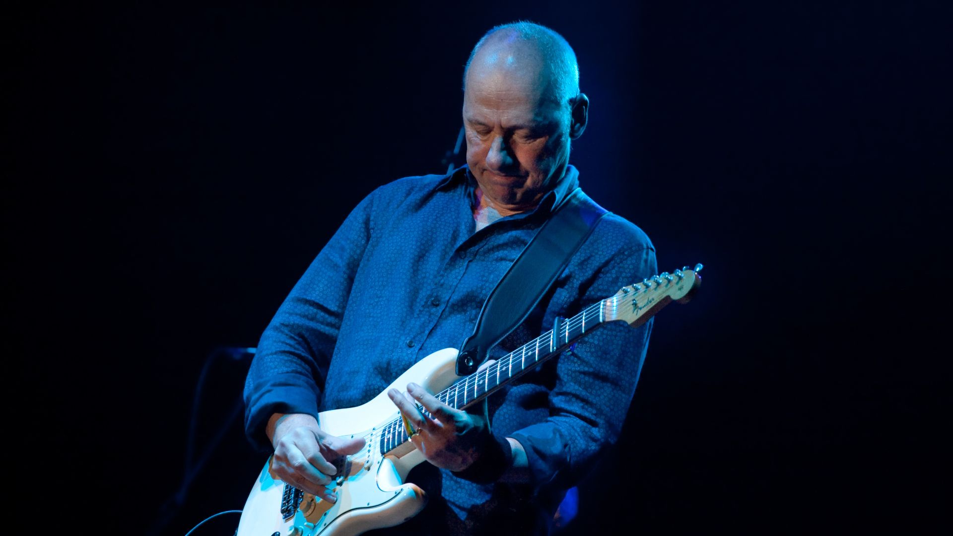 File:Mark Knopfler Zwolle 2013.jpg