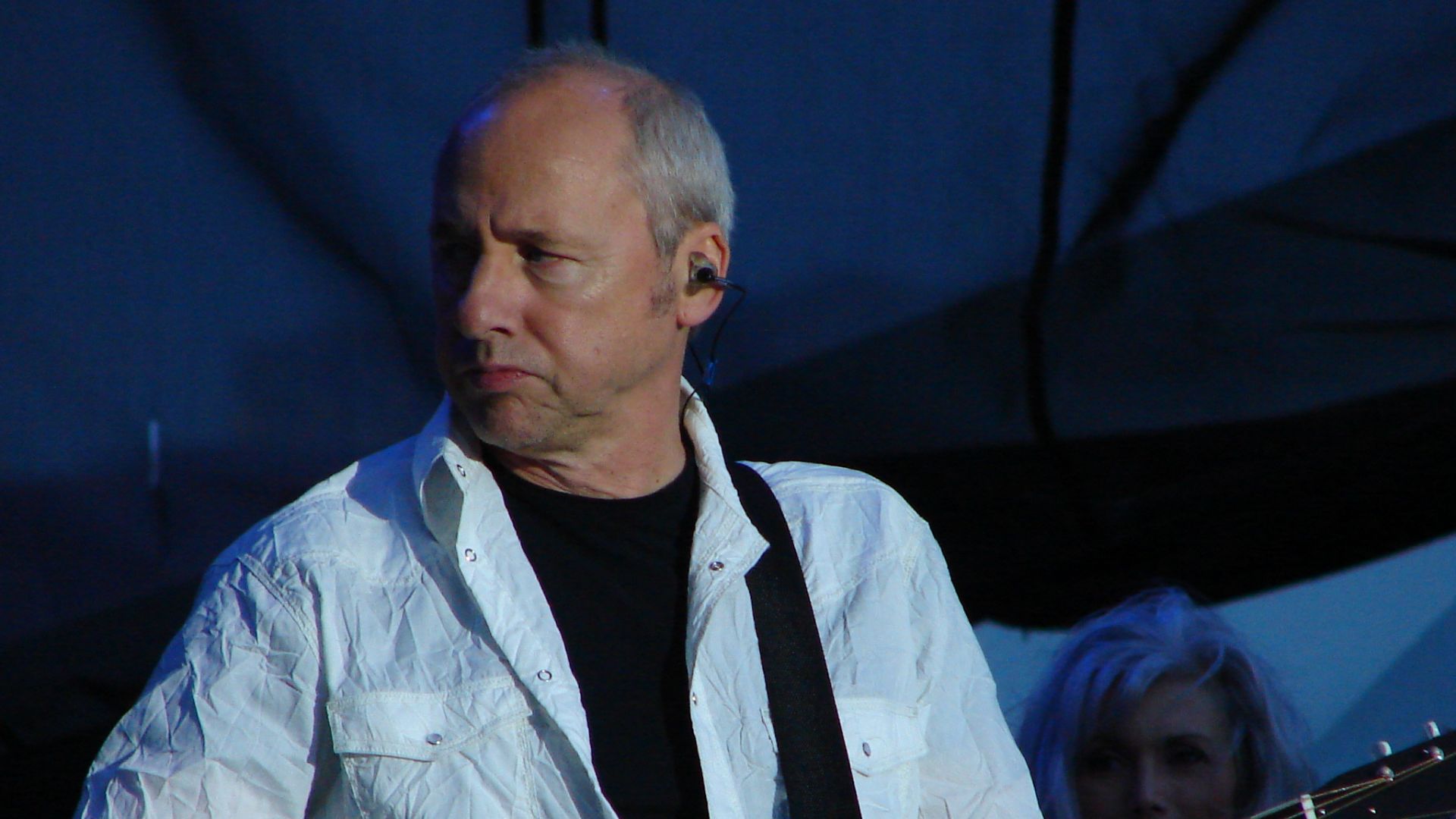 File:DSC08946 Mark Knopfler Emmylou Harris by Volkan Yuksel.JPG