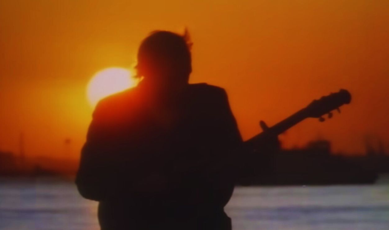  Screenshot from Going Home: Theme of the Local Hero (1983)