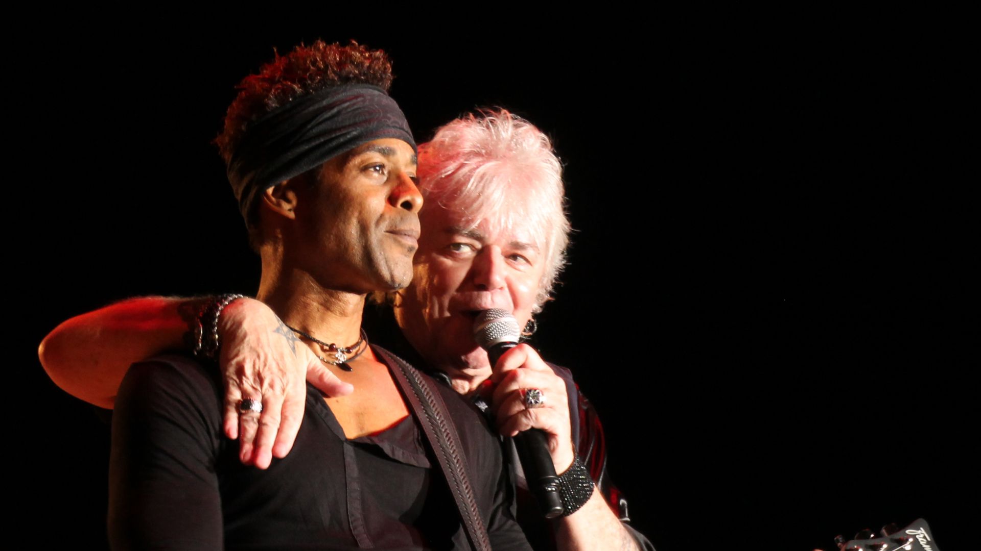 File:Air Supply - Napa - 2015 - Sarah Stierch 07.jpg