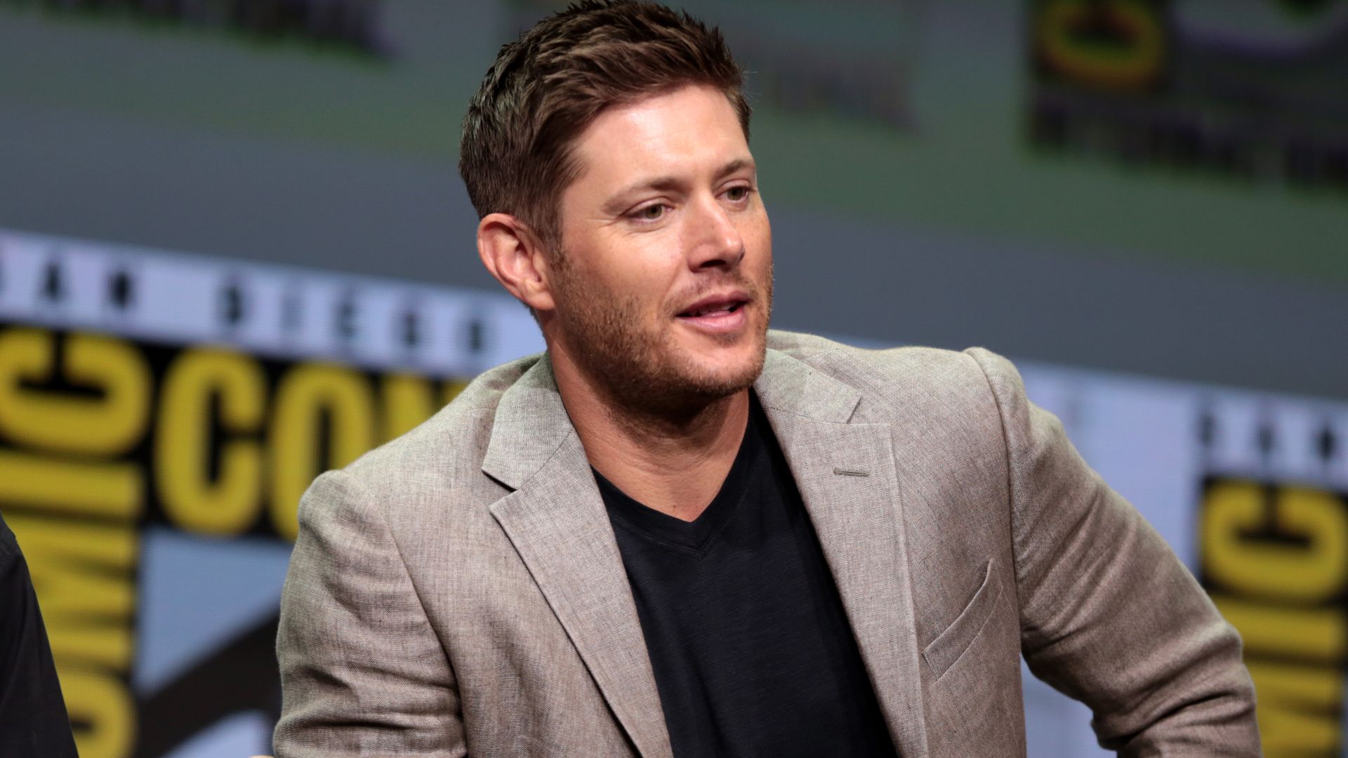 File:Jensen Ackles (35444341613).jpg