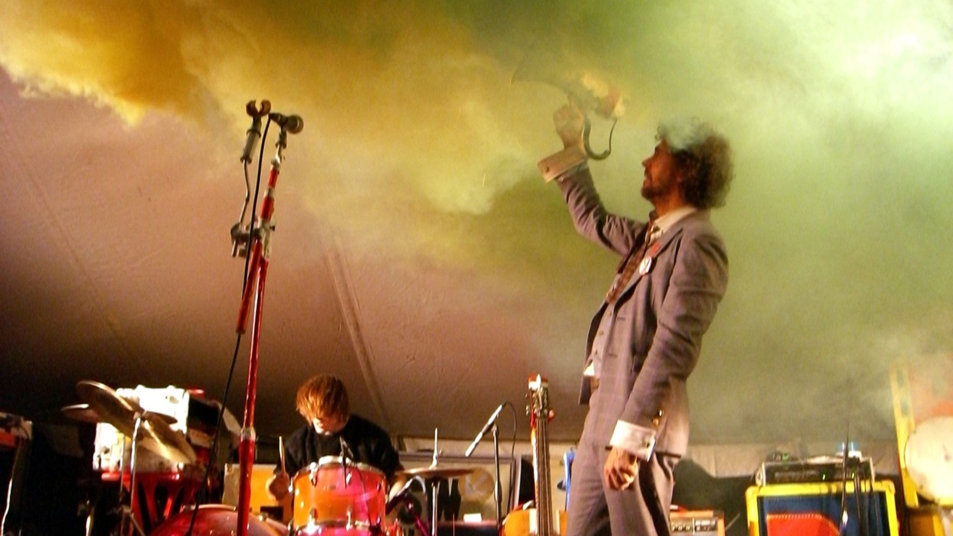 File:Flaming Lips smog Coyne Scurlock.jpg