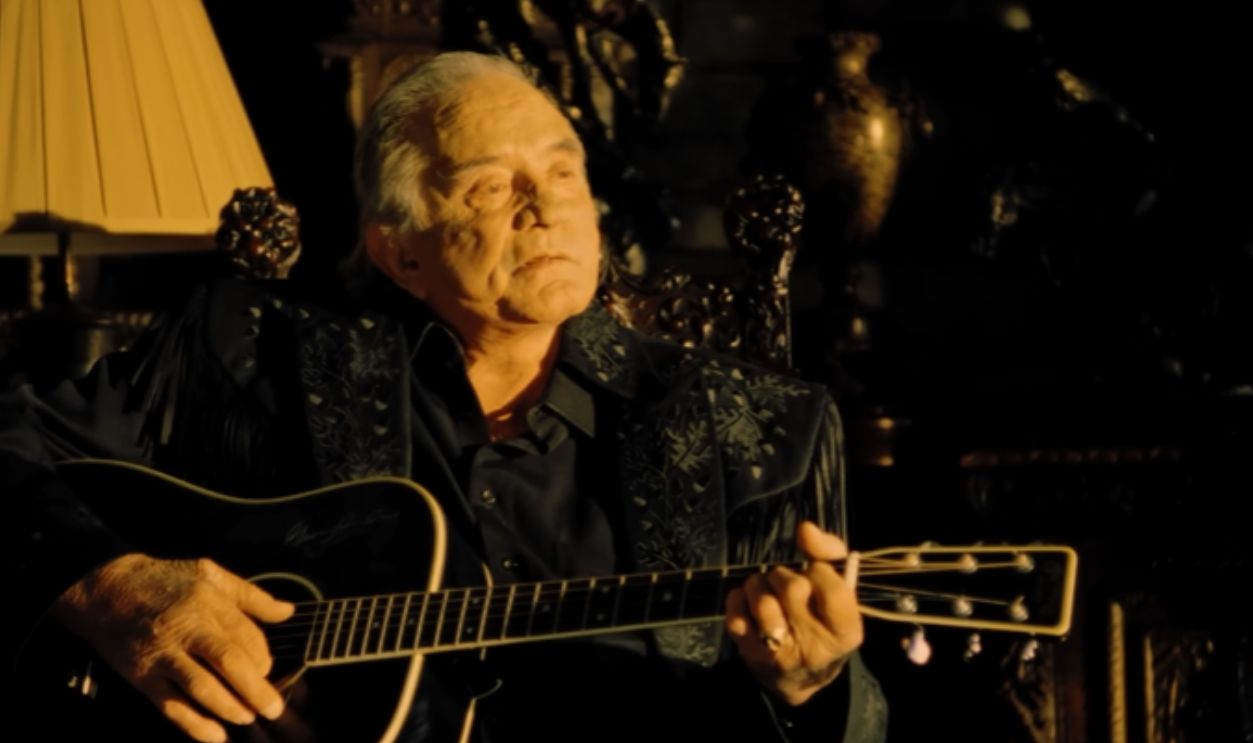 Screenshot from Hurt (2002)