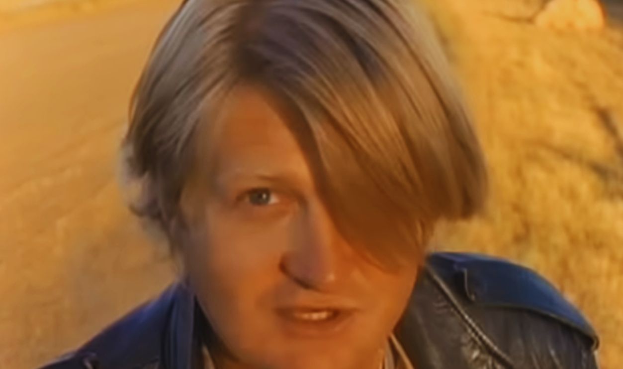 Screenshot from Life Is a Highway (1991)