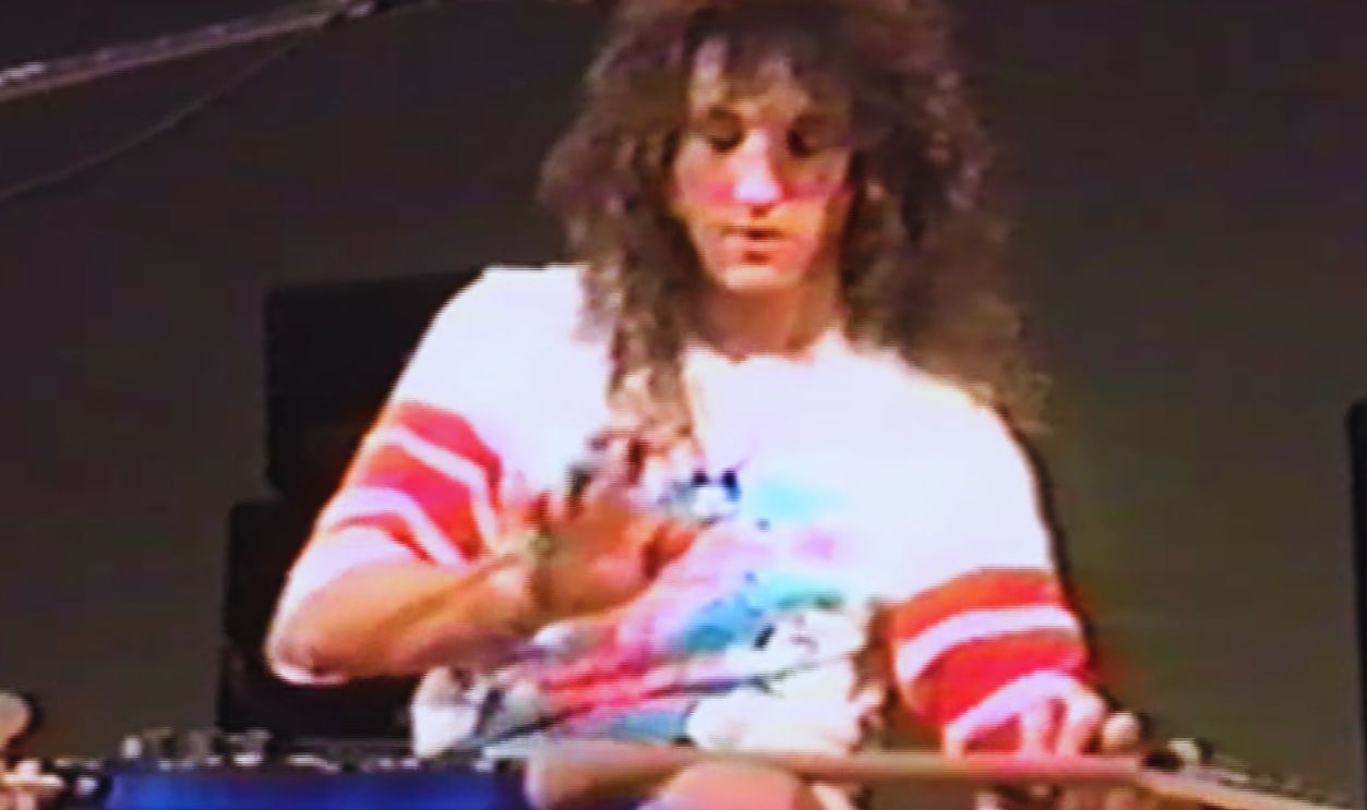 Screenshot from Jason Becker: Not Dead Yet (2012)