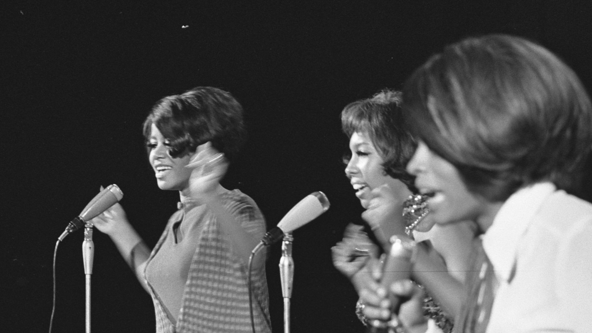 File:Diana Ross en The Supremes tijdens opname in RAI voor AVRO-TV, Bestanddeelnr 920-9922.jpg