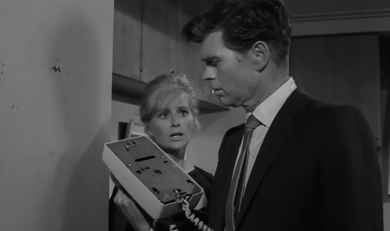Screenshot from The Twilight Zone: Stopover in a Quiet Town (1964)