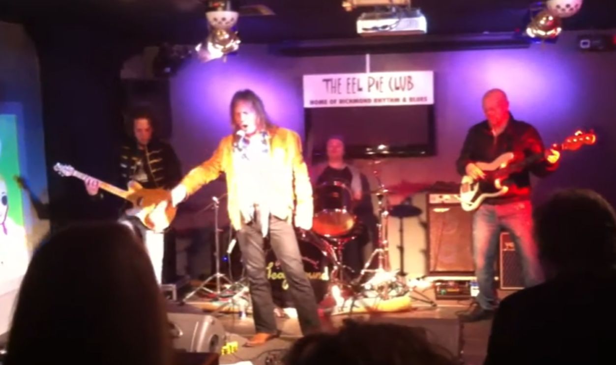 Screenshot from Growers Of Mushroom (1971)