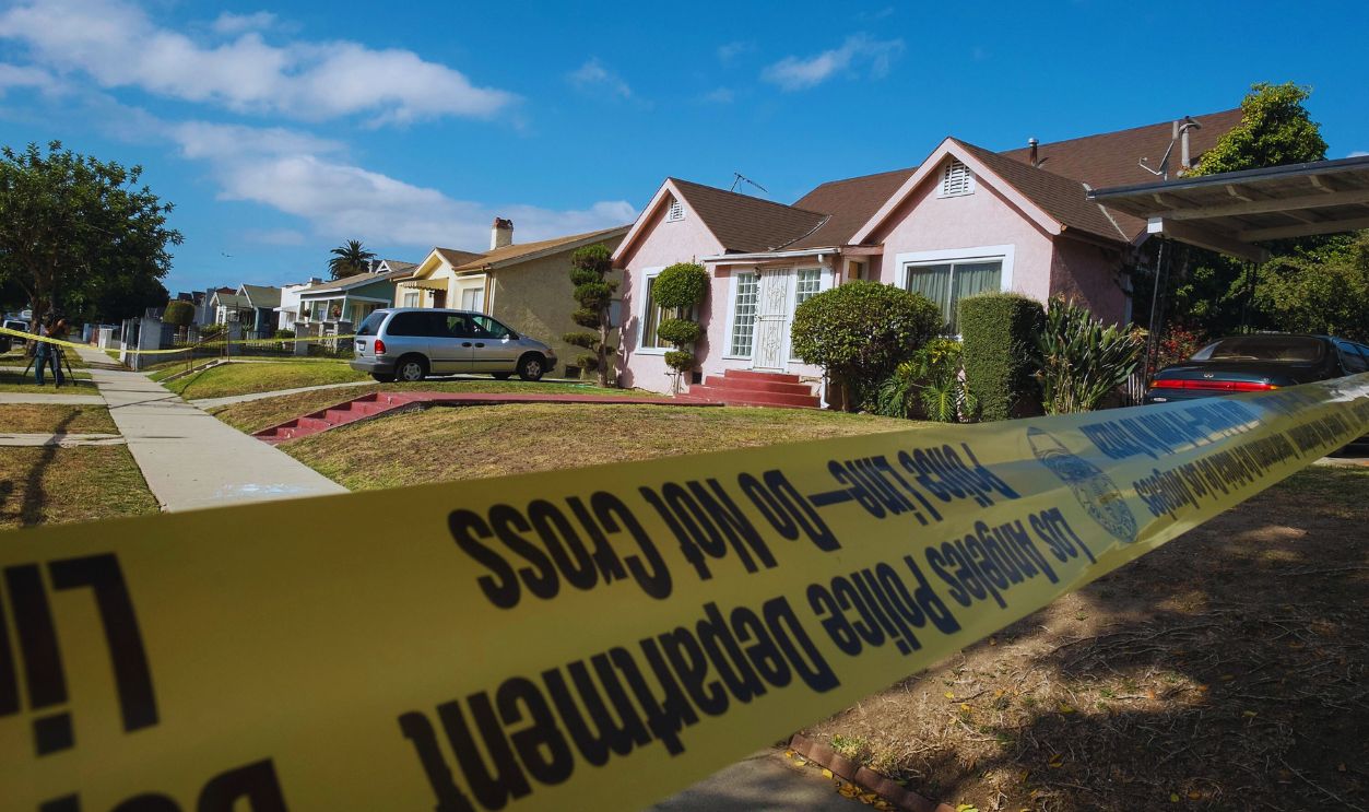 Gettyimages - 492516407, General Views Of Michael Jace's Home LOS ANGELES, CA - MAY 20: Police tape hangs in front of of actor Michael Jace's home on May 20, 2014 in Los Angeles, California. The actor has been arrested for the murder of his wife .  