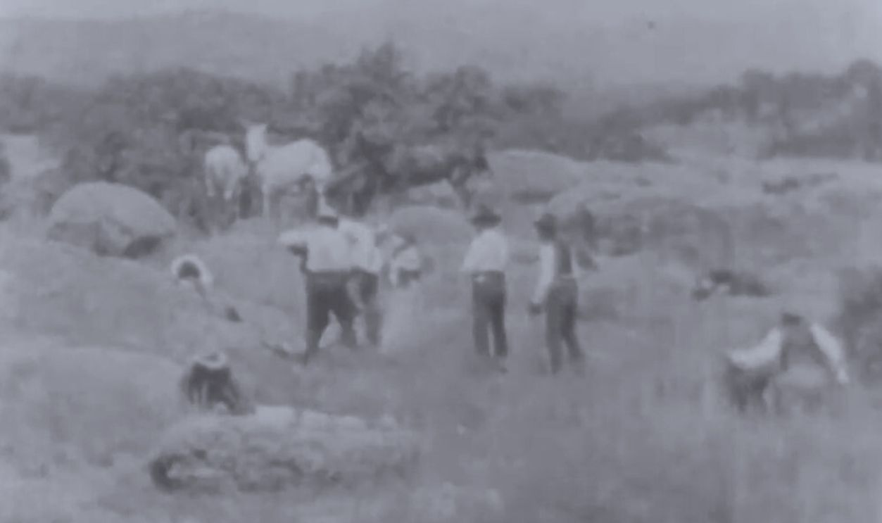 Screenshot from The Bank Robbery (1908)