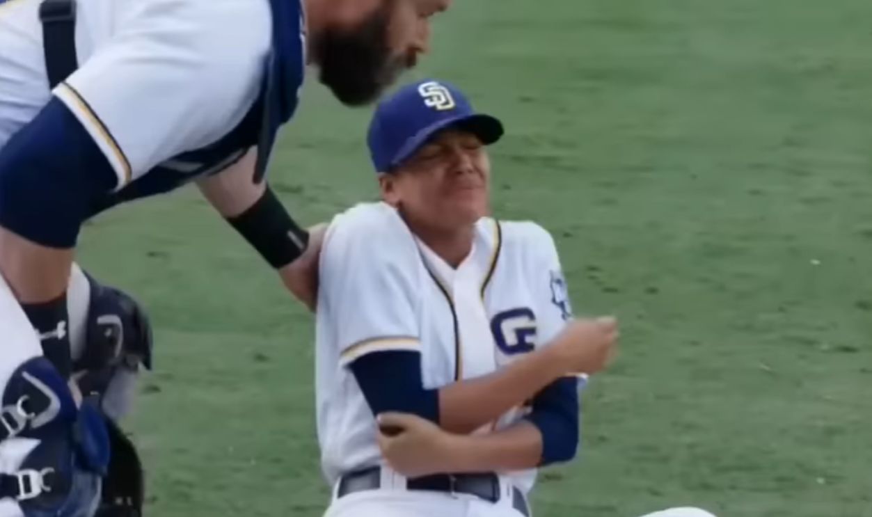 Screenshot from Pitch (2016)