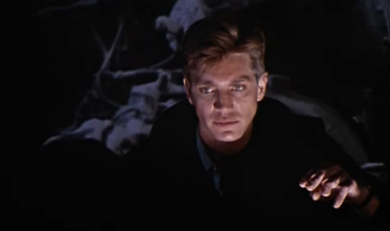 Screenshot from Runaway Train (1985)  