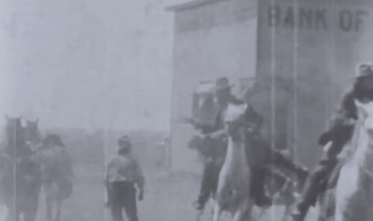 Screenshot from The Bank Robbery (1908)
