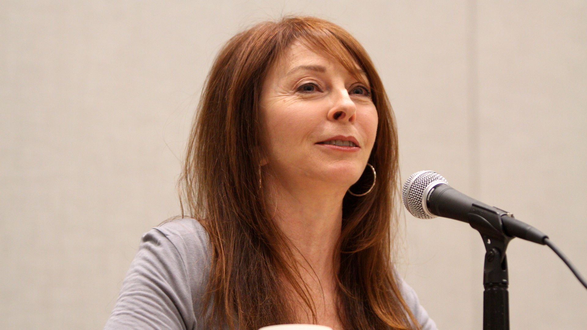 File:Cassandra Peterson (5778423988).jpg