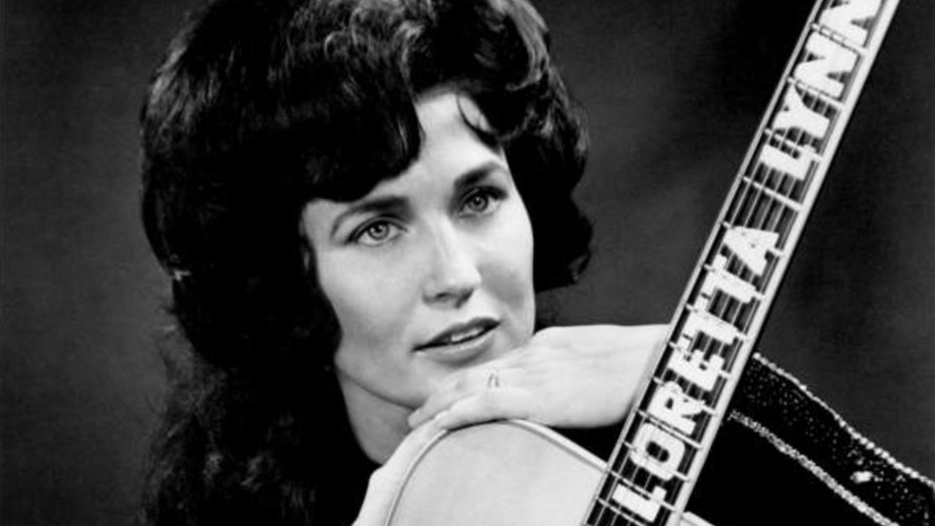 File:LorettaLynn1960s.jpg