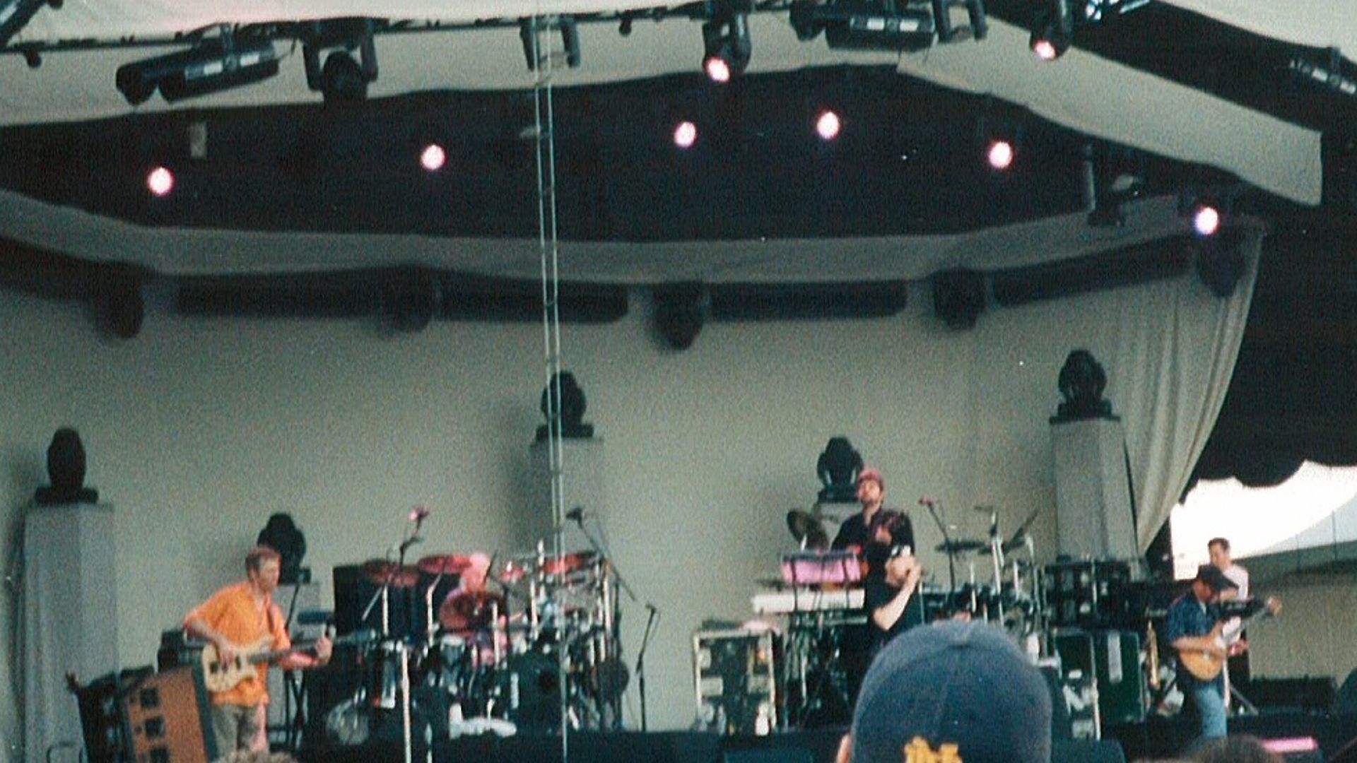 File:Alan Parsons live.jpg