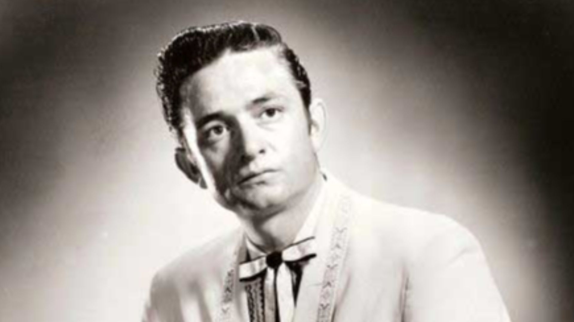 File:Johnny Cash Promotional Photo 2.jpg