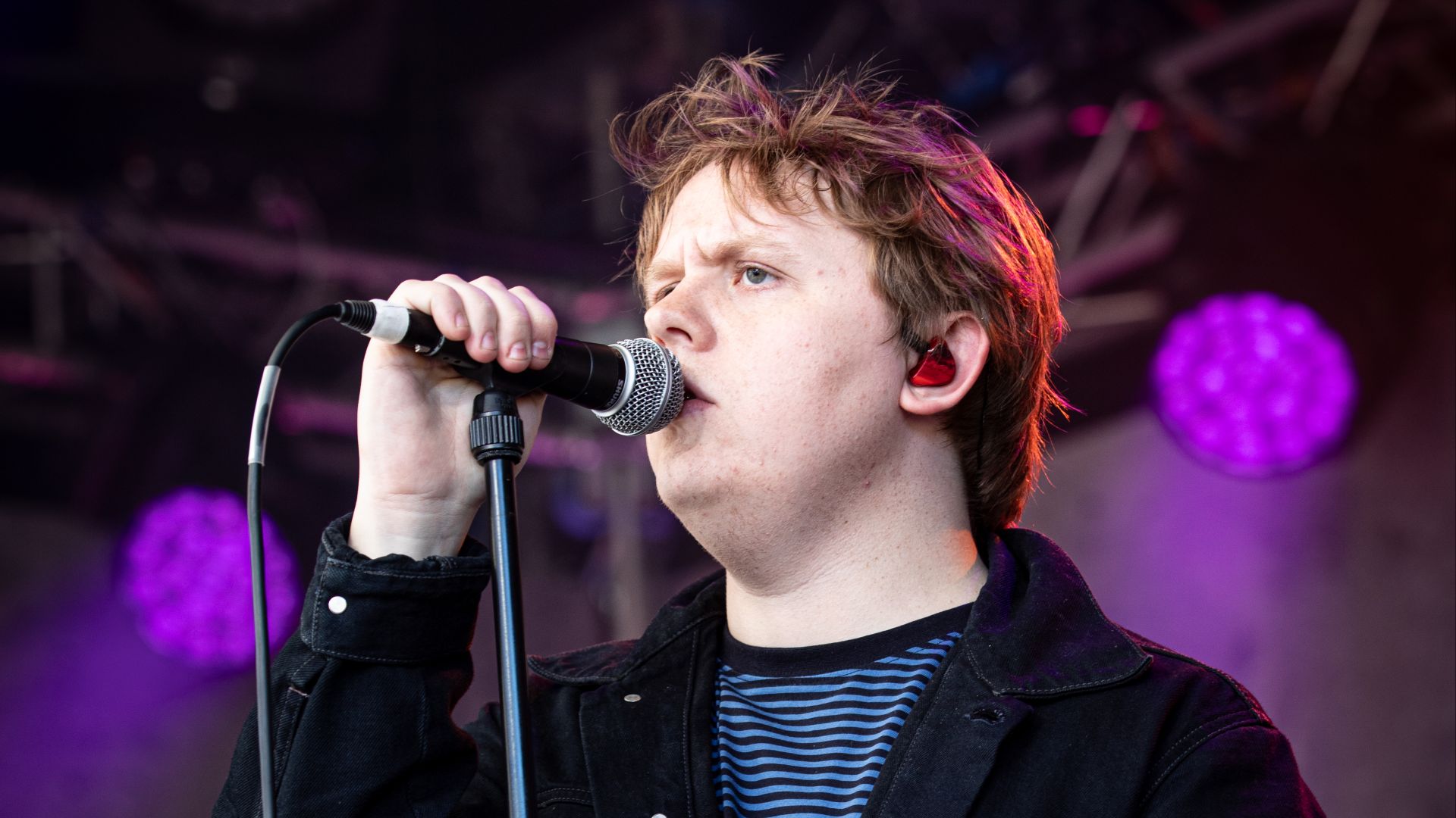 File:Lewis Capaldi-8177.jpg