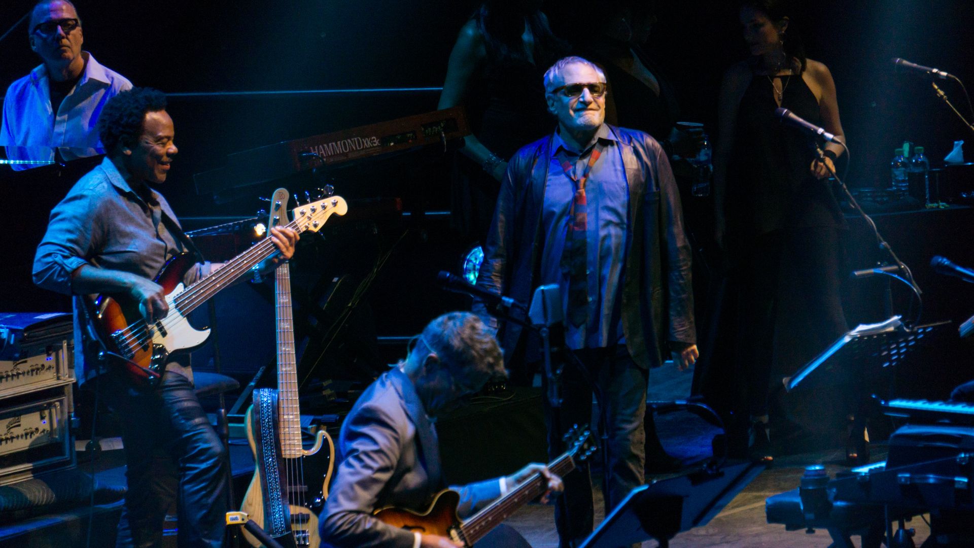 File:Steely Dan With The Doobie Brothers - The O2 - Sunday 29th October 2017 SteelyDanO2291017-12 (38016673842).jpg