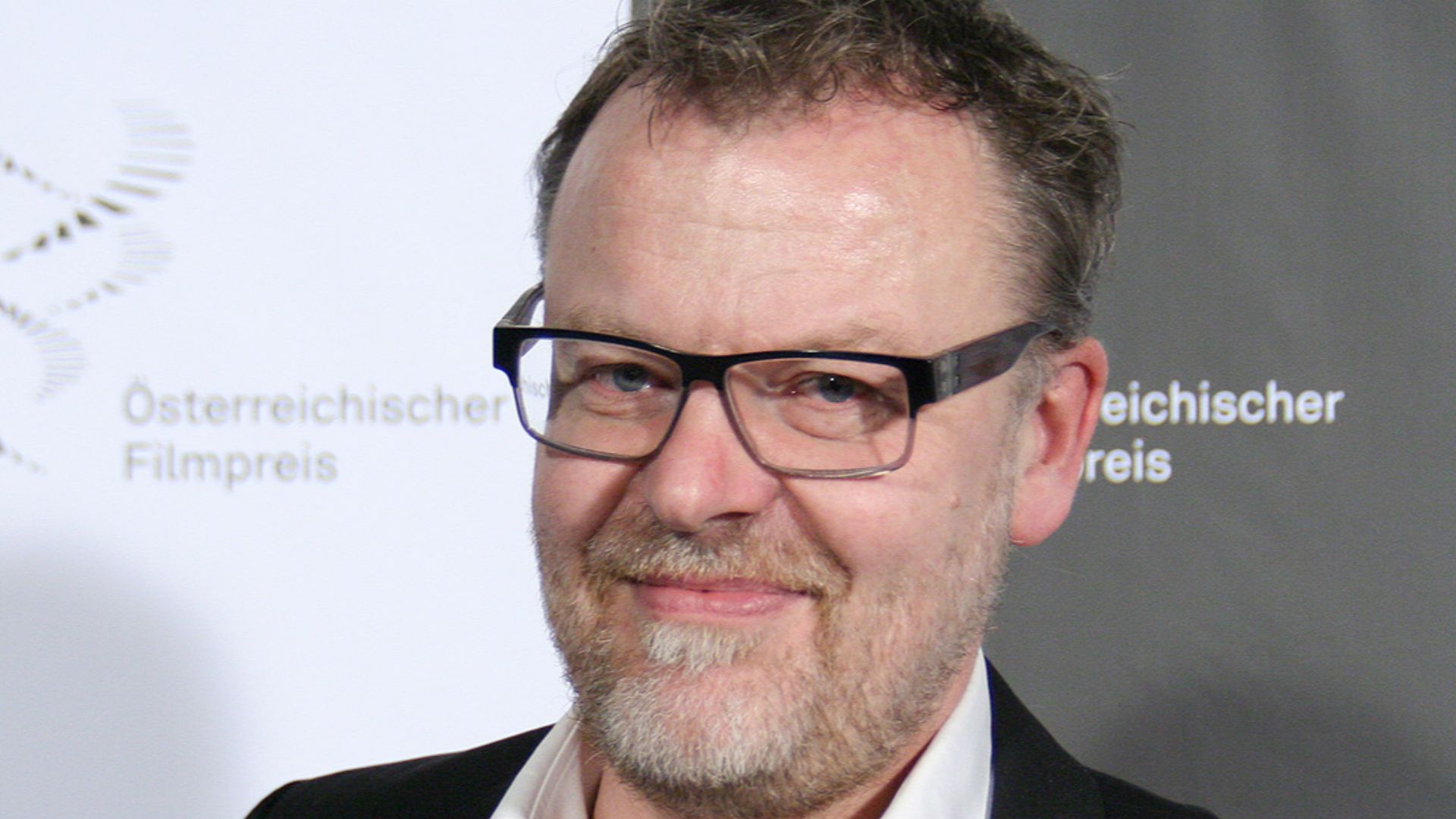 File:Österreichischer Filmpreis 2012, photo call, Stefan Ruzowitzky.jpg