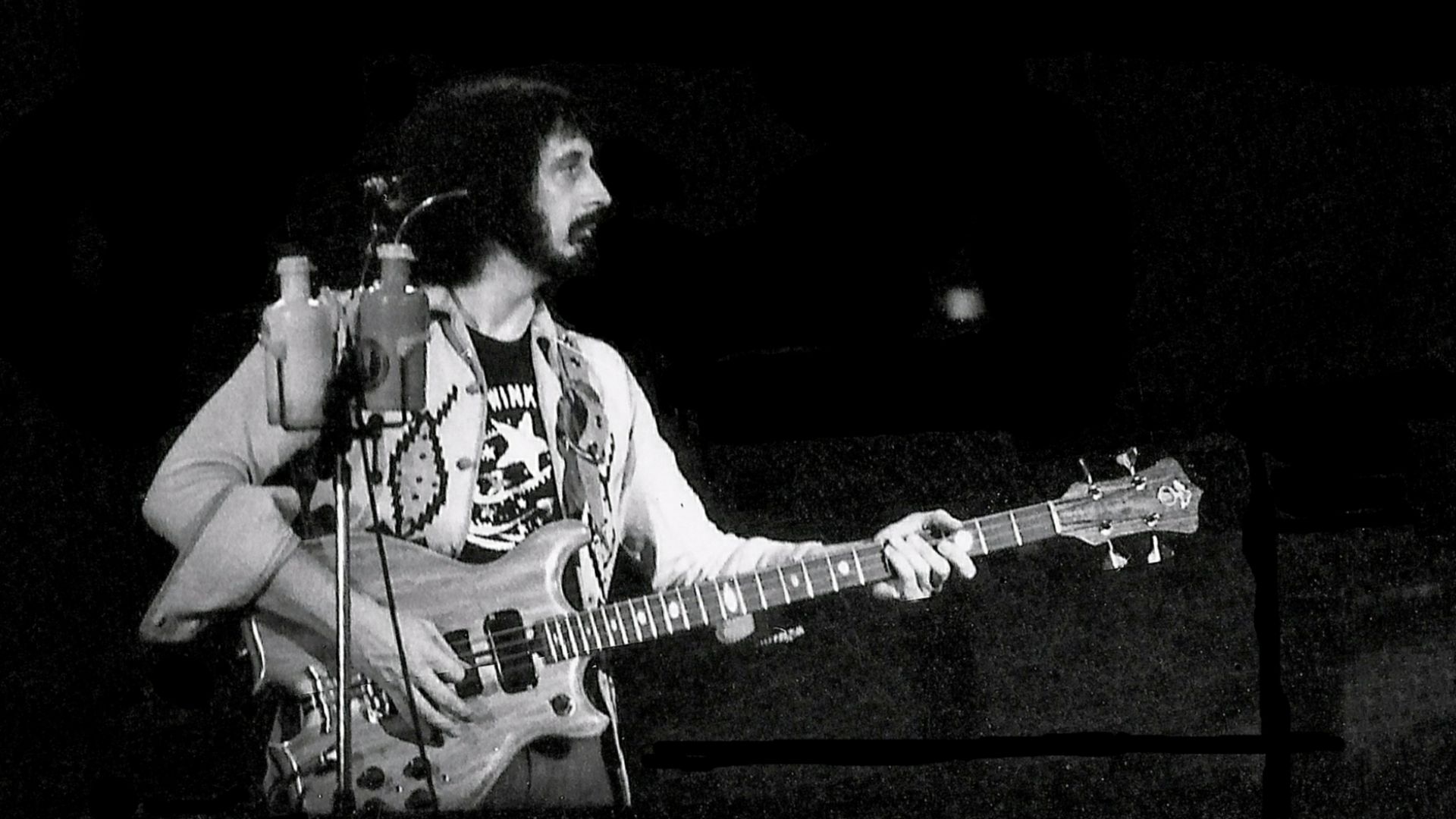 File:John Entwistle, The Who, 1976, Winterland, San Francisco.jpg