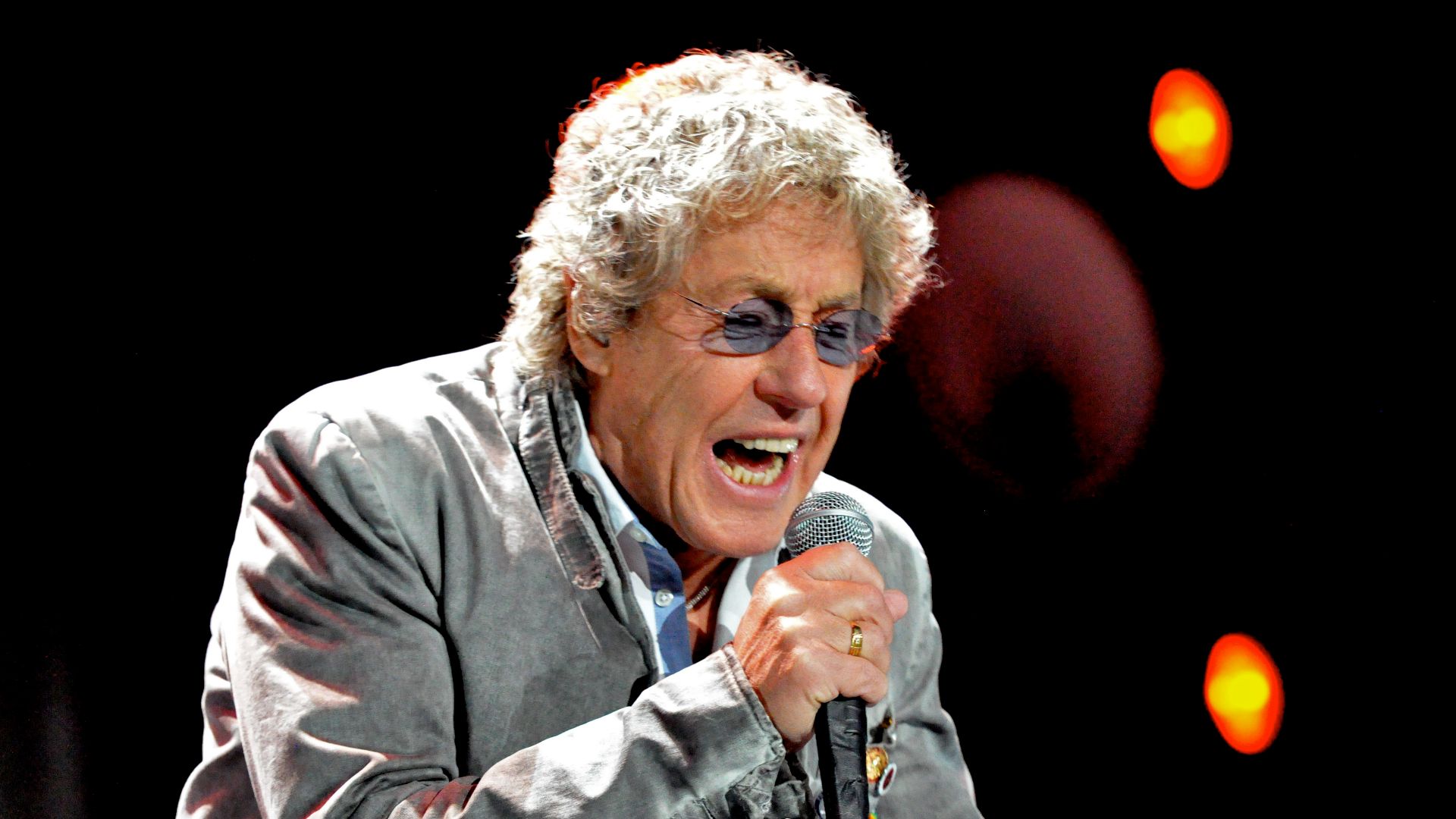 File:Roger Daltrey The Who 2012.jpg